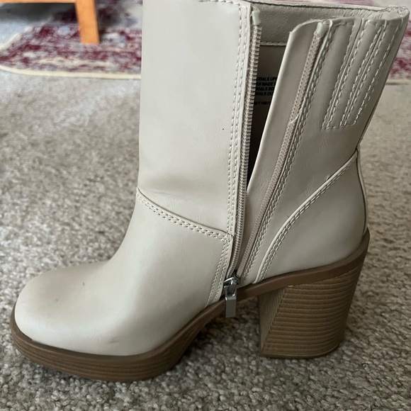 Jenna platform boots - Picture 4 of 4